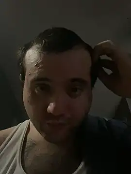 Snapshot of 817raul chatting on 03.04.25 817raul online show from 03.04.25