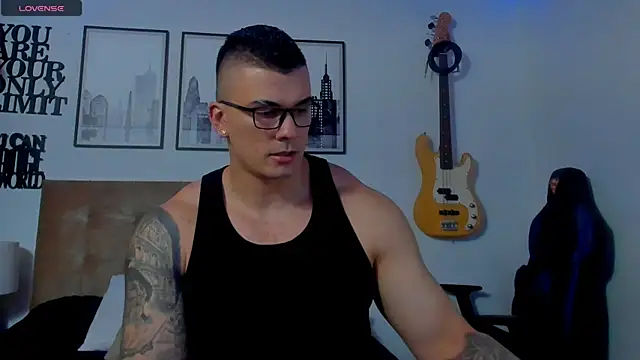 seancarreraa online show from 12.05.25