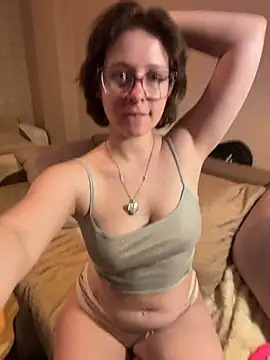 Snapshot of lily_noris chatting on 06.18.26 lily noris online show from 06.18.26