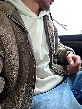 Snapshot of Zeefy chatting on 10.15.25 Zeefy online show from 10.15.25