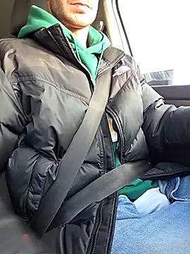 Snapshot of Zeefy chatting on 11.09.25 Zeefy online show from 11.09.25