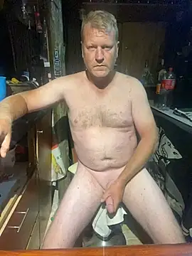 Snapshot of sexycouple109 chatting on 12.14.24 sexycouple109 online show from 12.14.24