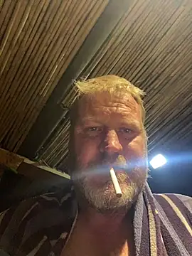 Snapshot of sexycouple109 chatting on 03.20.25 sexycouple109 online show from 03.20.25