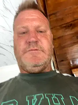 Snapshot of sexycouple109 chatting on 10.26.25 sexycouple109 online show from 10.26.25