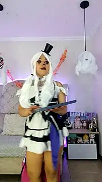 Snapshot of Moon_Water__ chatting on 10.31.25 Moon Water online show from 10.31.25