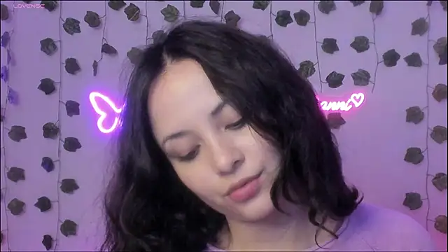 Megan Rodrigo online show from 12.05.24