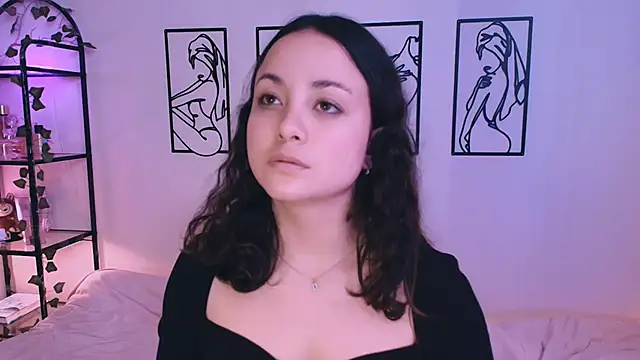 Snapshot of Megan_Rodrigo chatting on 10.19.25 Megan Rodrigo online show from 10.19.25