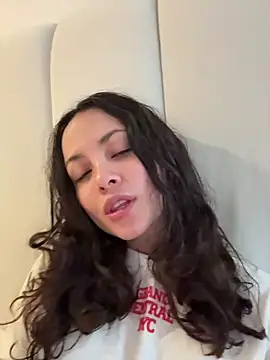 Megan Rodrigo online show from 07.02.26