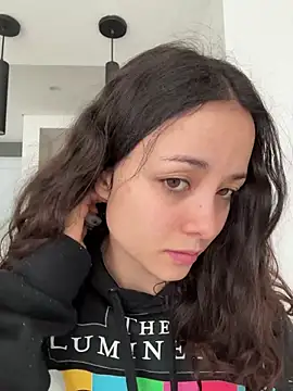 Megan Rodrigo online show from 07.18.26