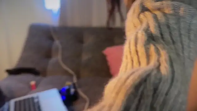 Roxanne 08 online show from 02.20.26