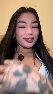 Roxanne 08 online show from 04.15.26