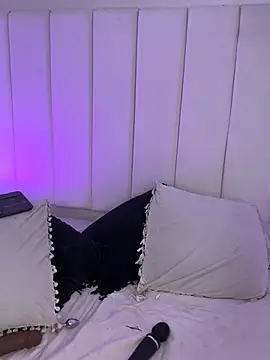 Snapshot of Amber_Martins_ chatting on 01.22.25 Amber Martins online show from 01.22.25