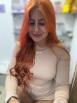 Snapshot of Amber_Martins_ chatting on 11.05.25 Amber Martins online show from 11.05.25