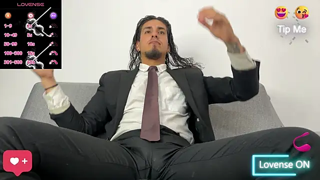 Snapshot of Tom_blunt96 chatting on 10.14.25 Tom blunt96 online show from 10.14.25