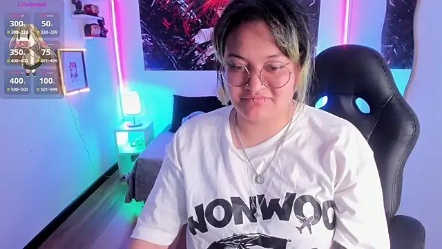 lucky-leah online show from 11.30.25