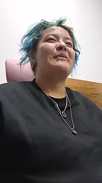 lucky-leah online show from 02.22.26