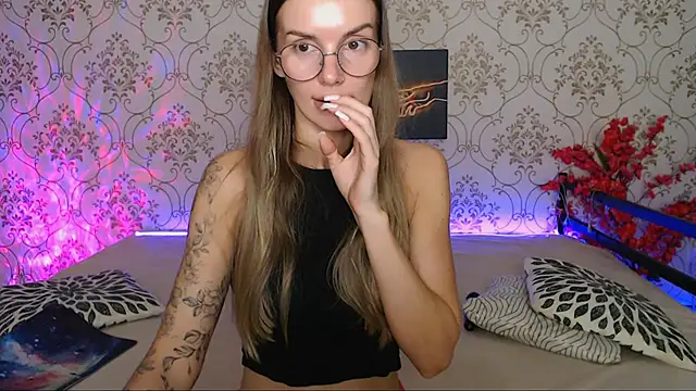 JulDoll online show from 10.09.25