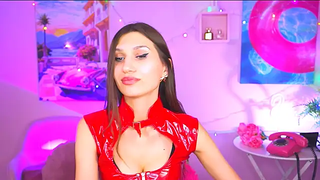 Snapshot of MollyPerry chatting on 12.21.24 MollyPerry online show from 12.21.24