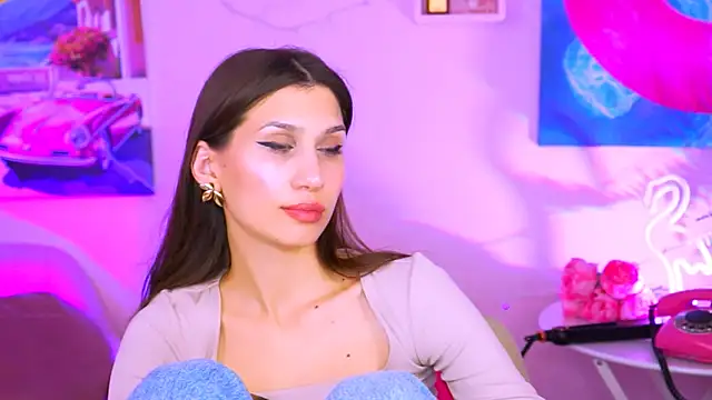 Snapshot of MollyPerry chatting on 01.05.25 MollyPerry online show from 01.05.25