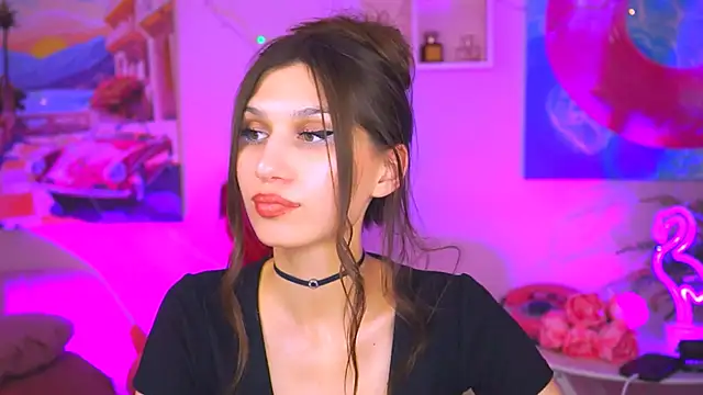 Snapshot of MollyPerry chatting on 02.23.25 MollyPerry online show from 02.23.25