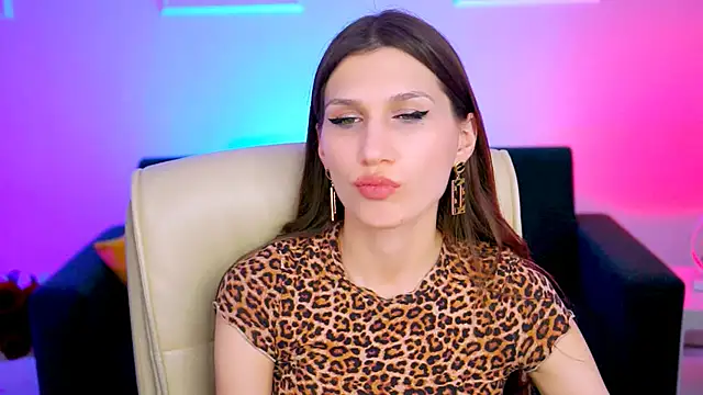 Snapshot of MollyPerry chatting on 03.09.25 MollyPerry online show from 03.09.25