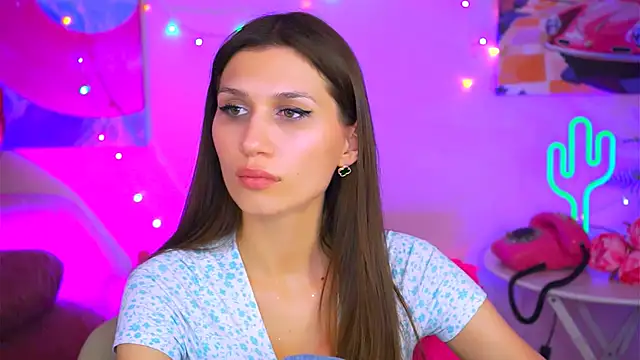 Snapshot of MollyPerry chatting on 03.12.25 MollyPerry online show from 03.12.25