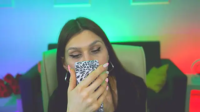 Snapshot of MollyPerry chatting on 03.19.25 MollyPerry online show from 03.19.25