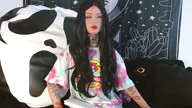 Isabella  dark online show from 10.20.25