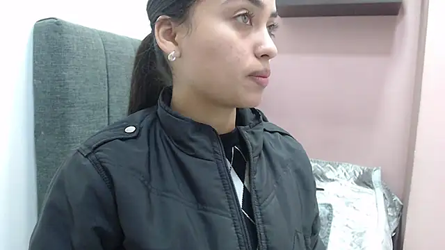 Snapshot of kate_stam chatting on 10.03.25 kate stam online show from 10.03.25