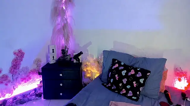 Snapshot of Jeanineescott chatting on 01.14.25 Jeanineescott online show from 01.14.25