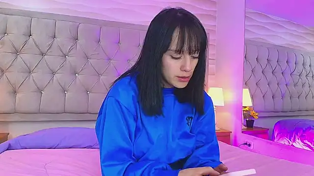 AlissonLopez  online show from 03.14.25