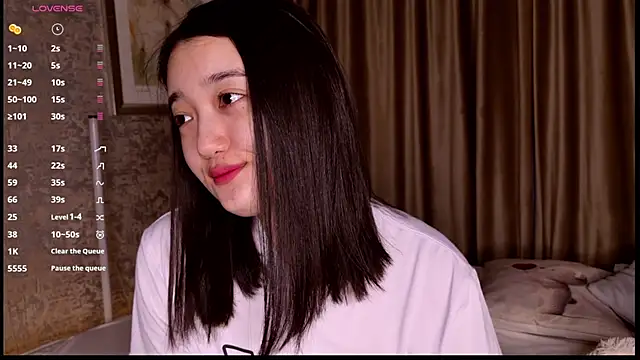 Snapshot of FreyaRaya chatting on 04.26.26 FreyaRaya online show from 04.26.26