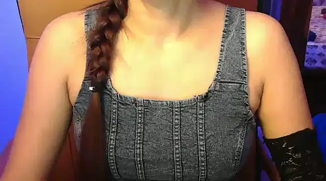 Snapshot of _Blue_Ruubyy_ chatting on 03.19.25 Blue Ruubyy online show from 03.19.25