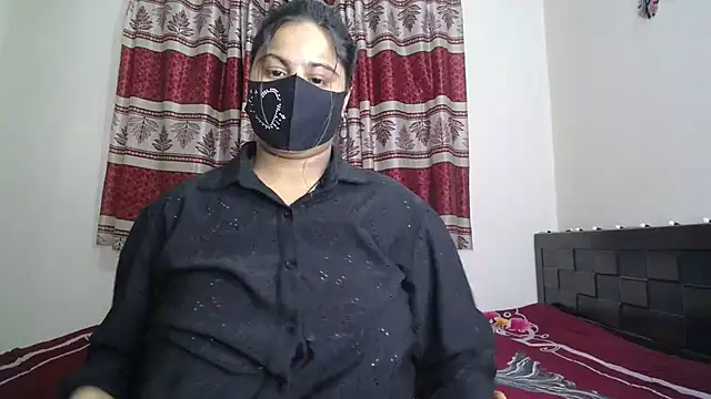 Dayna-36 online show from 11.29.25