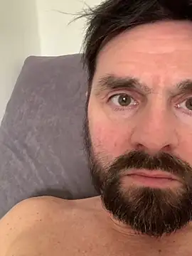 Snapshot of TB1977DK chatting on 02.12.26 TB1977DK online show from 02.12.26