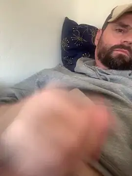 Snapshot of TB1977DK chatting on 02.19.26 TB1977DK online show from 02.19.26