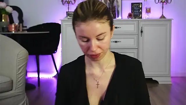 ivyleague  online show from 11.01.25