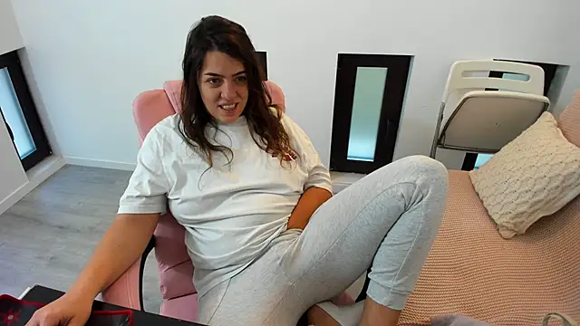 Dyana Kaylinn online show from 11.02.25