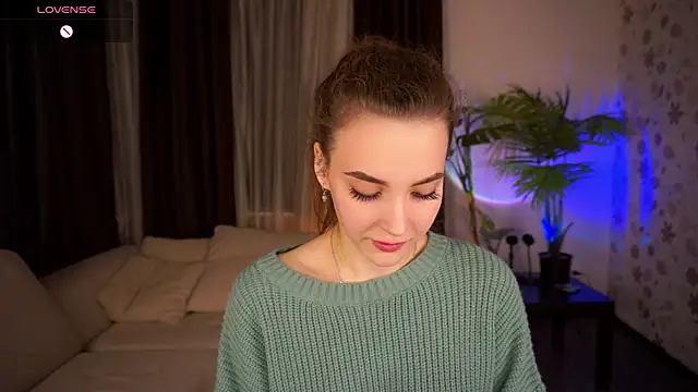 SanyaDears online show from 12.20.24
