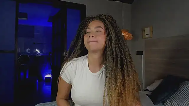 nayah   online show from 10.09.25