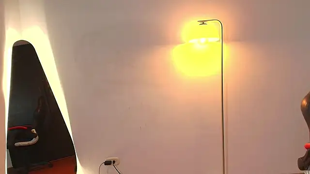 Snapshot of samy_jonnes_ chatting on 11.08.25 samy jonnes online show from 11.08.25