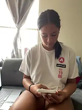 VanessaBling online show from 12.17.24