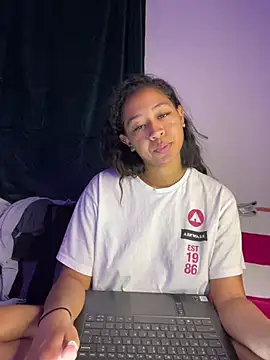 VanessaBling online show from 12.27.24