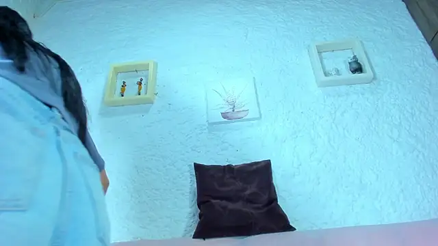 Snapshot of emiily_s chatting on 02.15.25 emiily s online show from 02.15.25