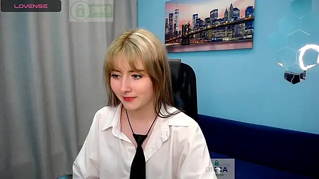 Snapshot of Tweet88 chatting on 01.04.25 Tweet88 online show from 01.04.25