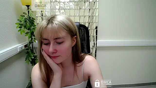 Snapshot of Tweet88 chatting on 01.11.25 Tweet88 online show from 01.11.25