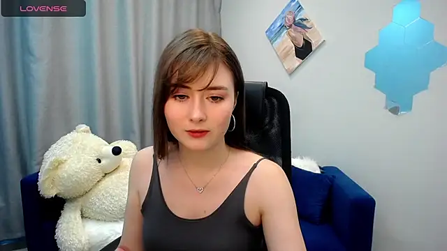 Snapshot of Tweet88 chatting on 03.08.25 Tweet88 online show from 03.08.25