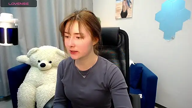 Snapshot of Tweet88 chatting on 03.18.25 Tweet88 online show from 03.18.25