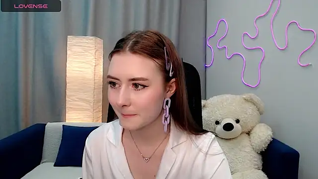 Snapshot of Tweet88 chatting on 03.22.25 Tweet88 online show from 03.22.25