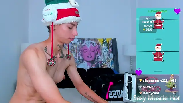 Snapshot of AmberAdams_ chatting on 12.24.24 AmberAdams online show from 12.24.24